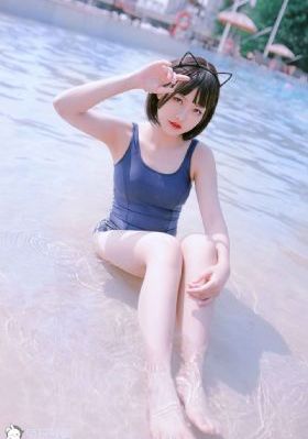 不扣纽扣的女孩