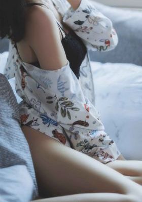 圣少女中文版免费观看