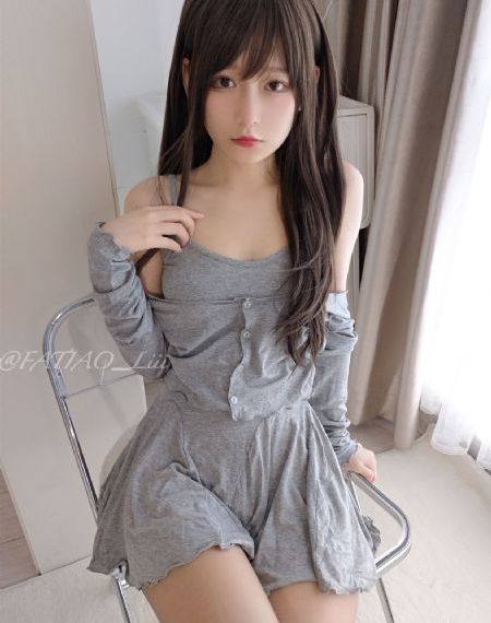 韩国年轻的妈妈