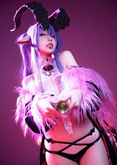 女秘书的条件在线观看