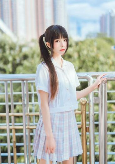 不扣扭的女孩