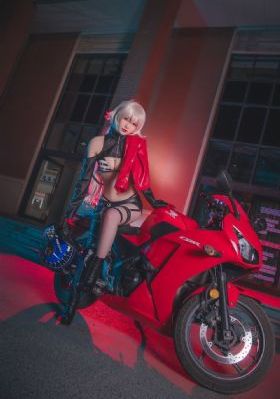理想照耀中国